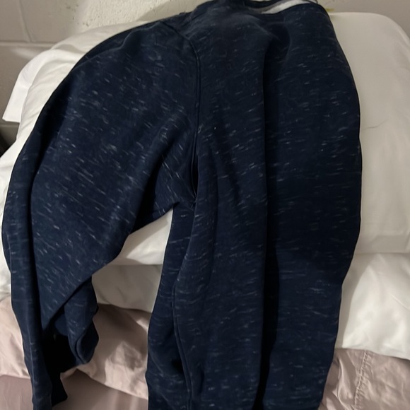 All in motion - Picture 4 of 5